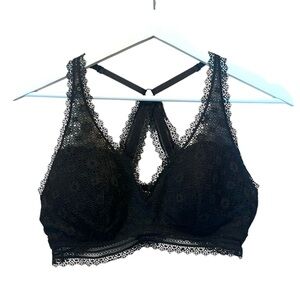 Victoria’s Secret Women’s Bralette Black Floral Lace Size Large